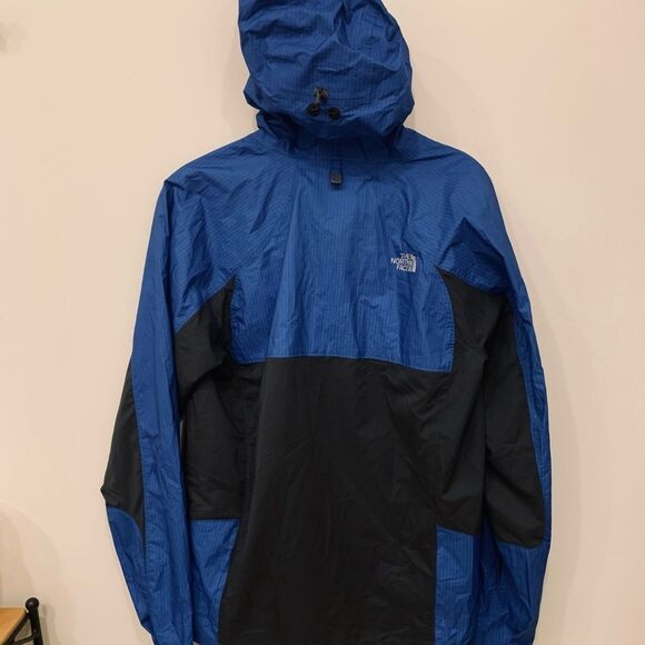The North Face Jacket - Picture 12 of 12